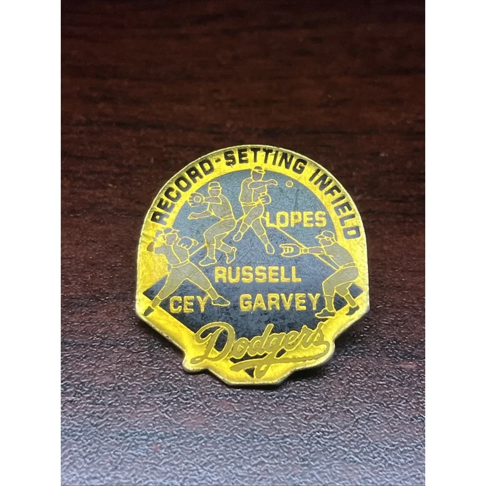 1991 Record Setting Infield LA Dodgers MLB Lopes Russell Cey Garvey Hat Pin‎